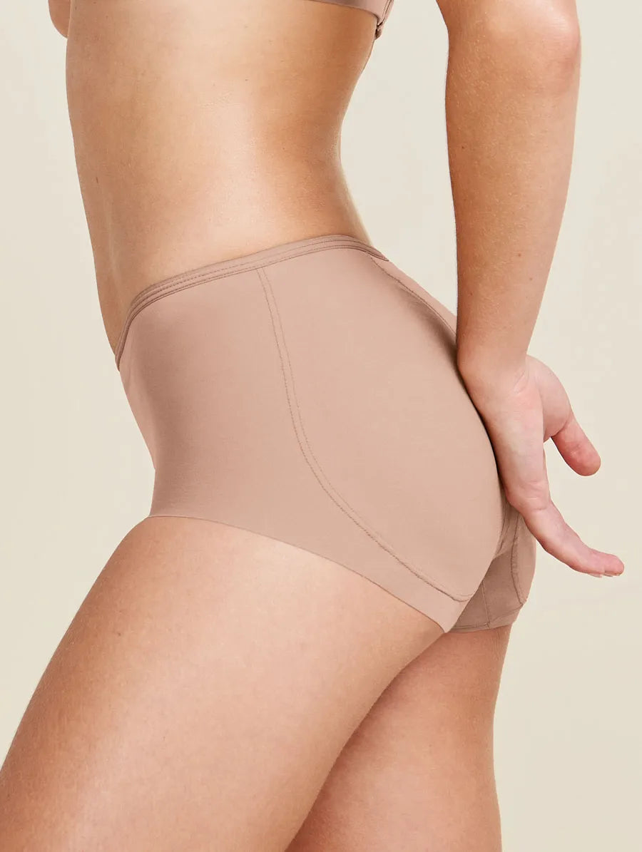 Calcinha Magic Back Em Microfibra Bege Camurca