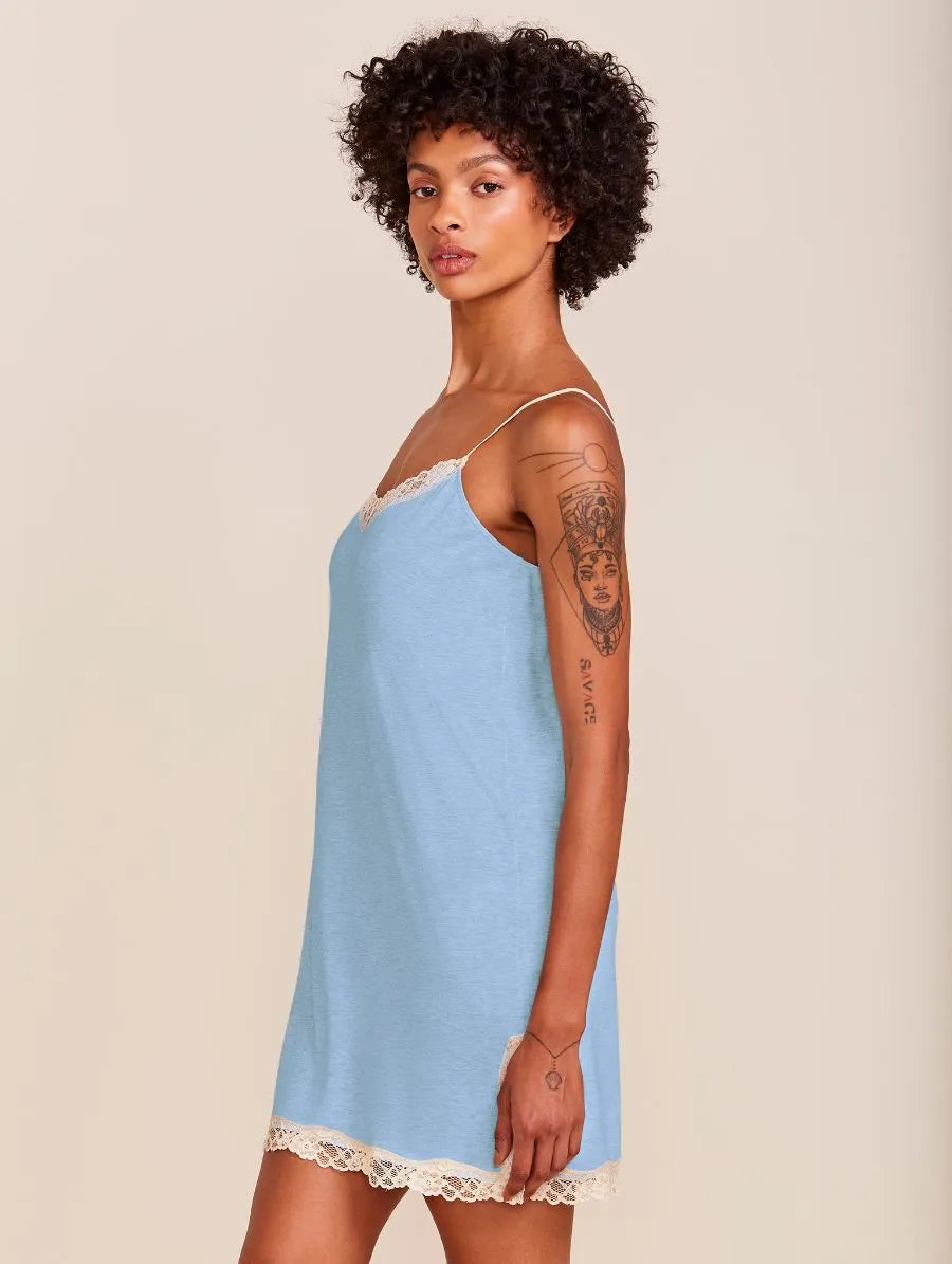 Camisola Alças Finas Em Viscose E Renda Moon Azul Tule